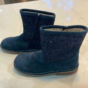 Mini Boden glitter low boot. Size 37 (5US) Navy.